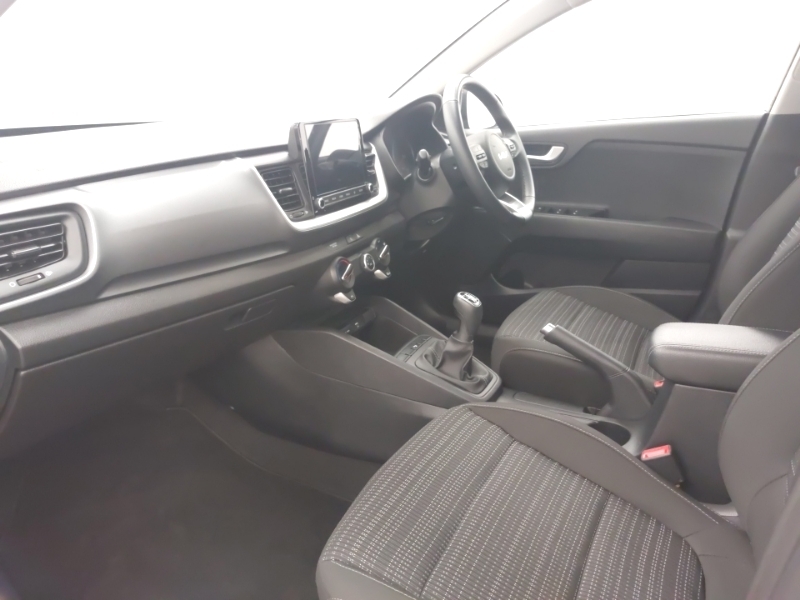 Kia Stonic 1.0T Gdi 99 2 Black #5