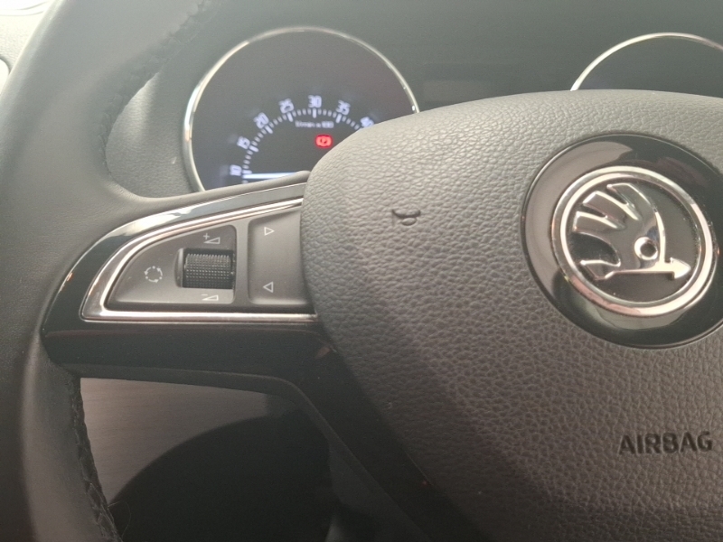 Skoda Yeti Suv Black #12