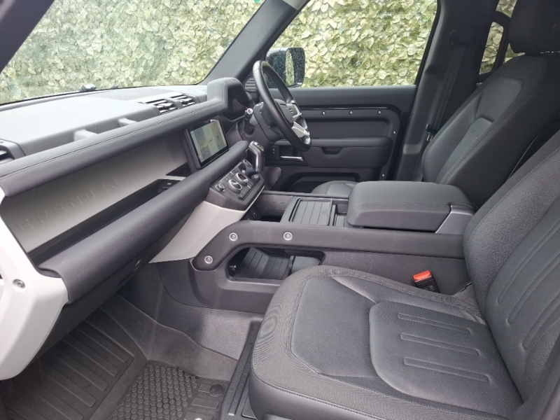 Land Rover Defender 110 2.0 D240 S 110 Black #5
