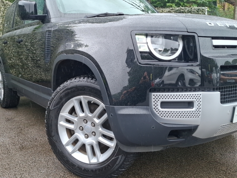 Land Rover Defender 110 First Edition Silver #20