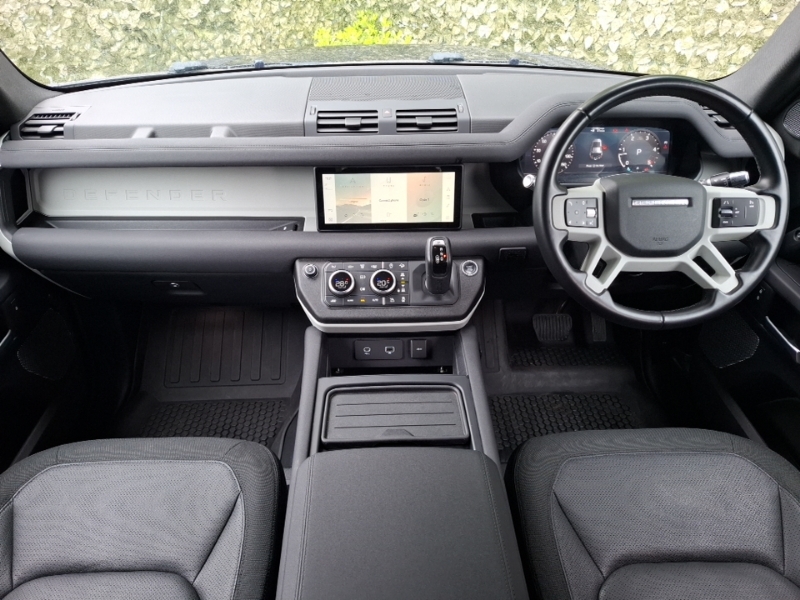 Land Rover Defender 110 2.0 D240 S 110 Black #3