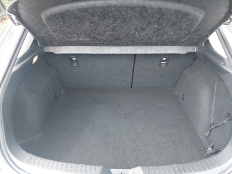 Mazda 3 Hatchback 2.0 Skyactiv-g Sport Nav Euro 5 Ss White #18