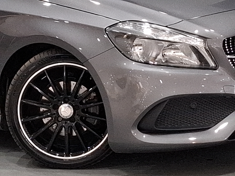 Mercedes-Benz A Class A180d Se Blue #20