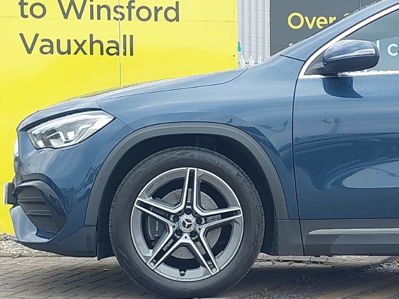 Mercedes-Benz GLA Class Gla 200 Amg Line Executive Red #19