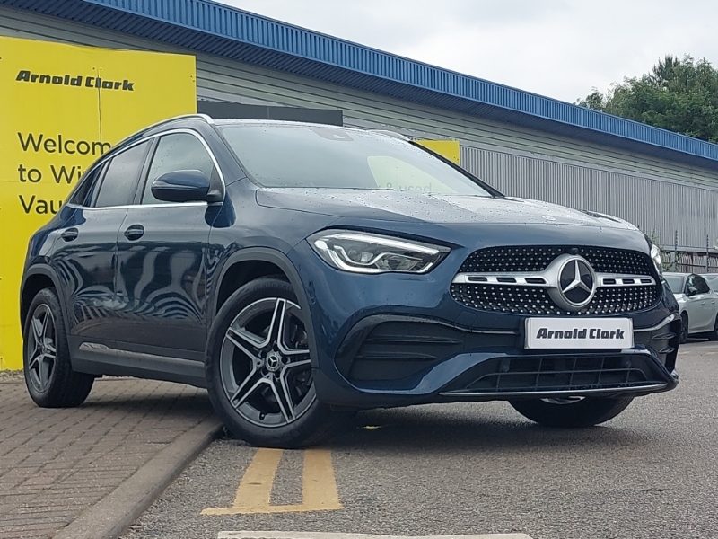 Mercedes-Benz GLA Class Gla 200 Amg Line Executive Blue