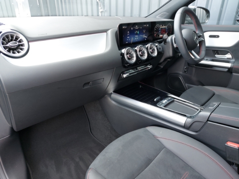 Mercedes-Benz GLA Class Gla 200 Amg Line Executive Grey #5