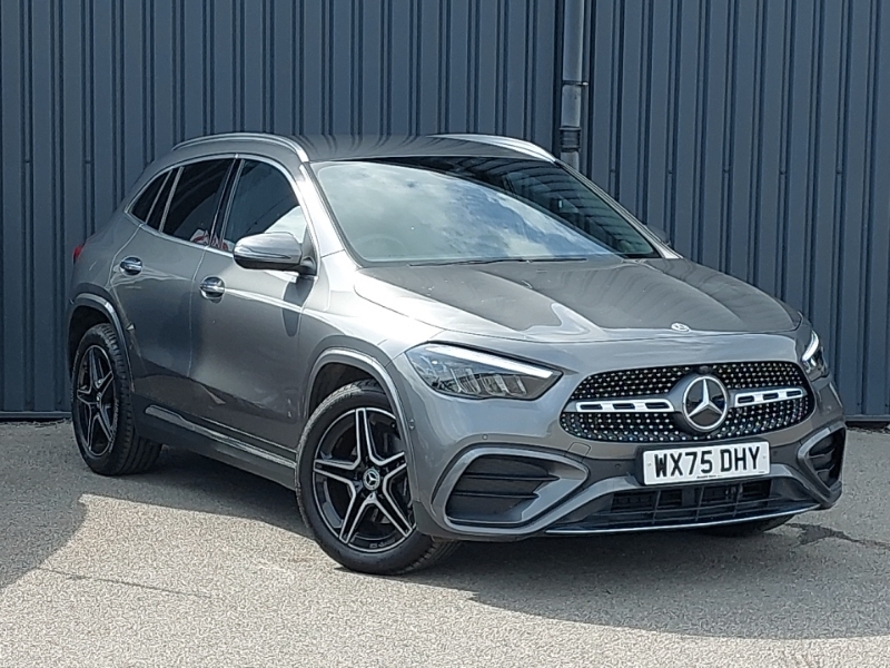Mercedes-Benz GLA Class Gla 200 Amg Line Executive Grey