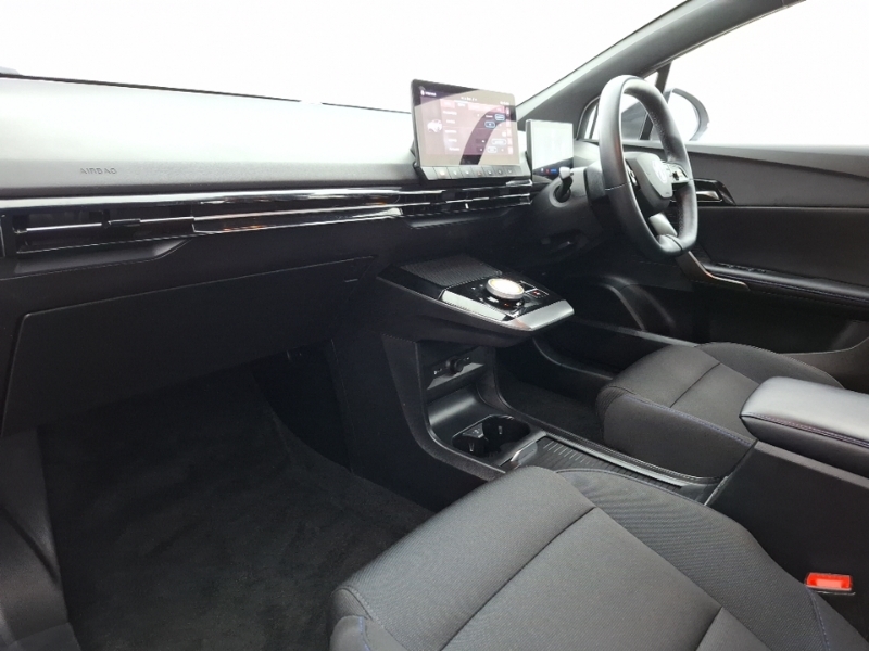 MG MG4 125Kw Se Ev 51Kwh White #5