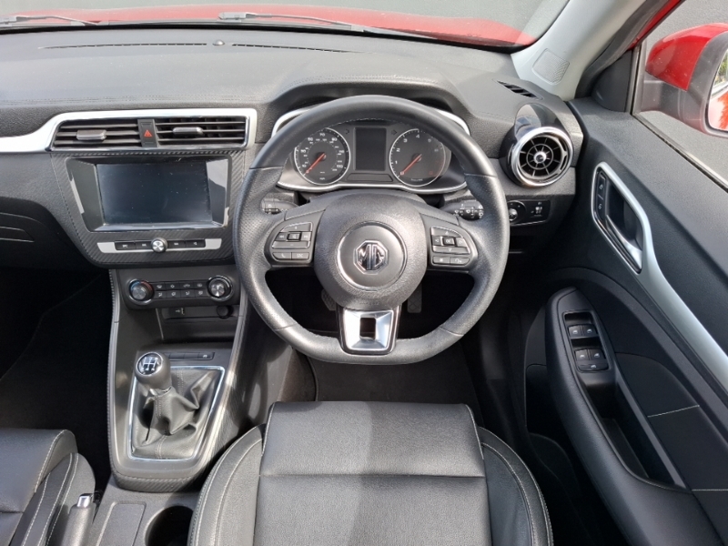 MG ZS 1.0T Gdi Exclusive Dct Red #8