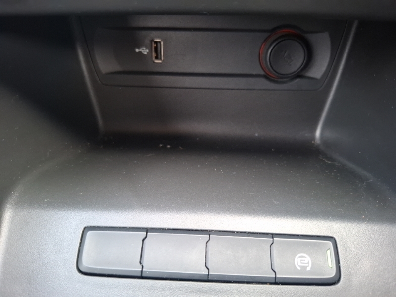 MG ZS 1.0T Gdi Exclusive Dct Red #16