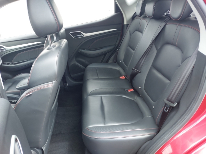 MG ZS 1.5 Vti-tech Exclusive Red #6