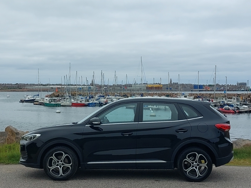 MG ZS 1.5 Hybrid Se Black #4