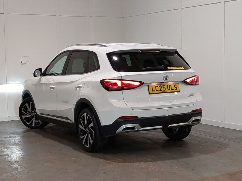 MG ZS 1.5 Hybrid Trophy White #2