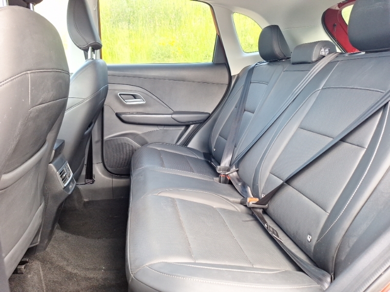 MG ZS 1.5 Hybrid Trophy Red #6
