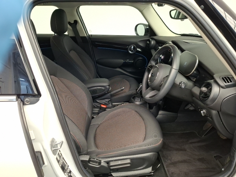 Mini Hatch 1.5 Cooper Classic Premium White #6