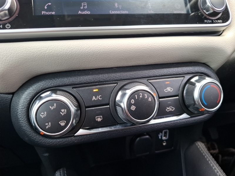 Nissan Micra Acenta Grey #10