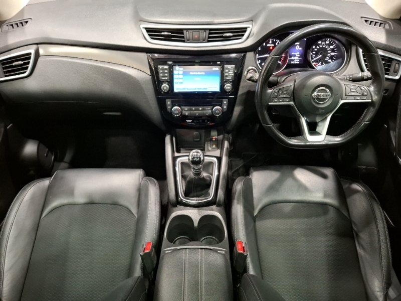 Nissan Qashqai 1.3 Dig-t Tekna Grey #3