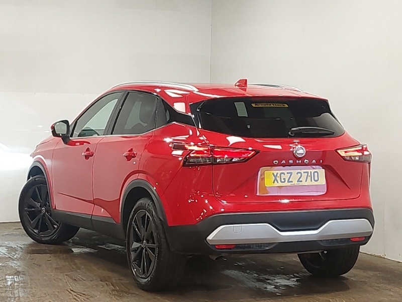 Nissan Qashqai 1.3 Dig-t Mh 158 Tekna XGZ2710 Red #2