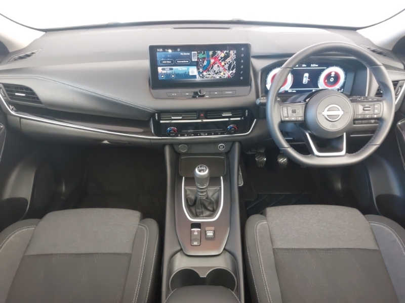 Nissan Qashqai 1.3 Dig-t Mh N-connecta Black #3