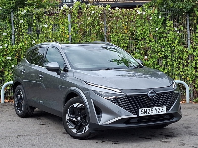 Nissan Qashqai 1.3 Dig-t Mh N-connecta Glass Roof Grey