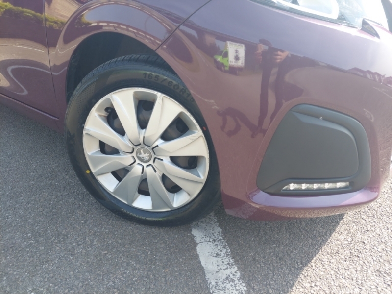 Peugeot 108 1.0 Active Red #20