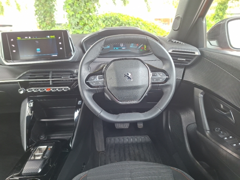 Peugeot e-2008 Allure Premium Orange #8