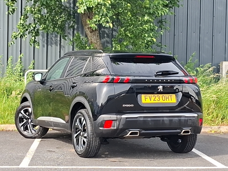 Peugeot 2008 1.2 Puretech 130 Allure Premium Black #2