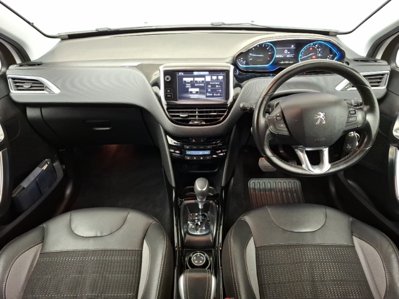 Peugeot 2008 1.2 Puretech 110 Allure Eat6 White #3