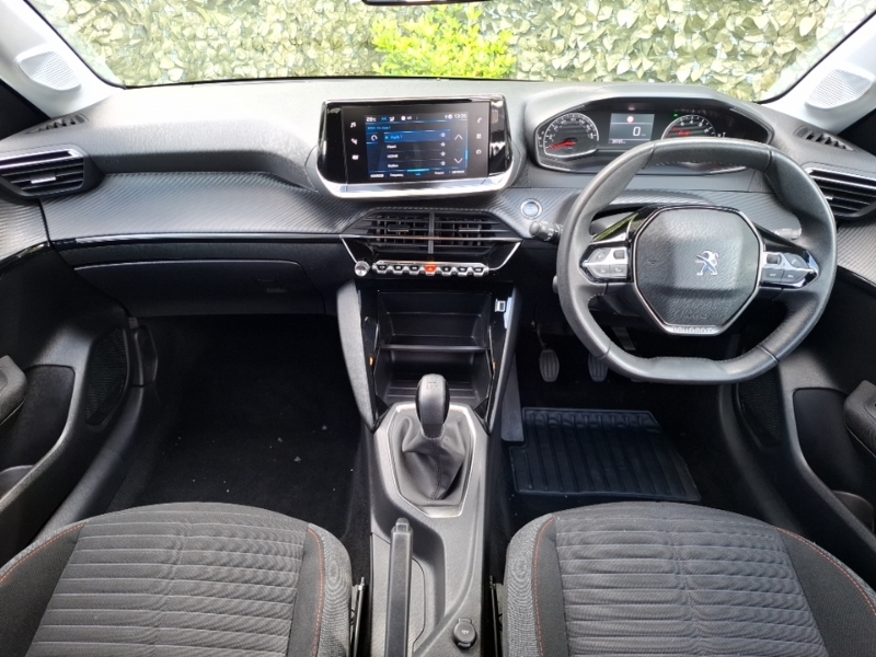 Peugeot 208 1.2 Puretech Active Premium Black #3