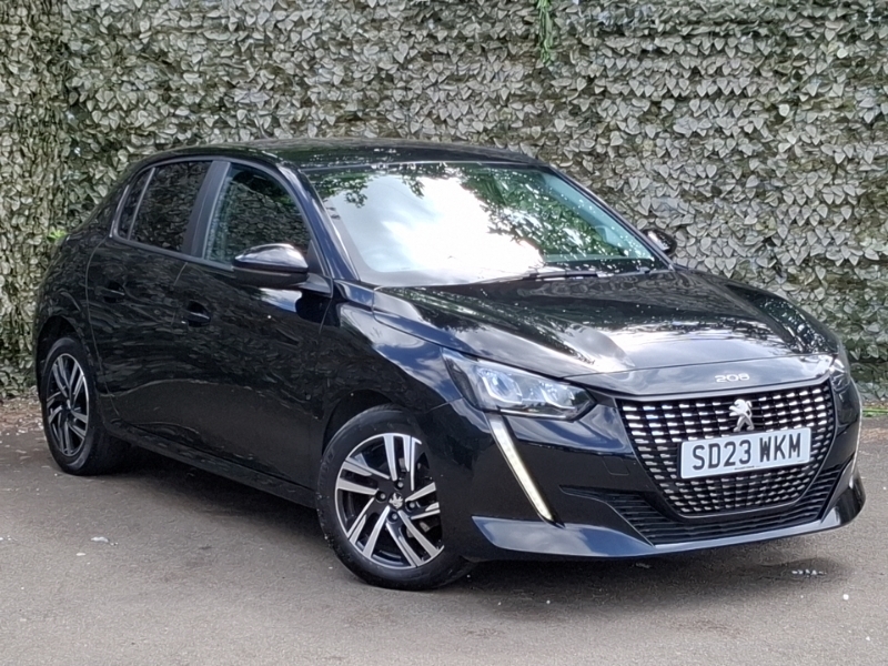 Peugeot 208 1.2 Puretech Active Premium Black