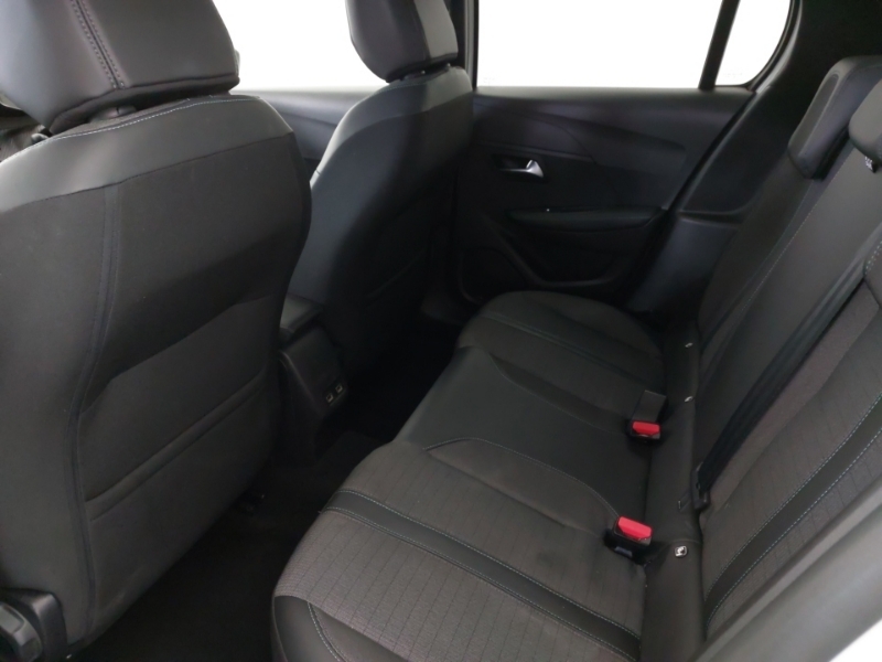 Peugeot 208 1.2 Puretech 130 Allure Premium Eat8 White #6