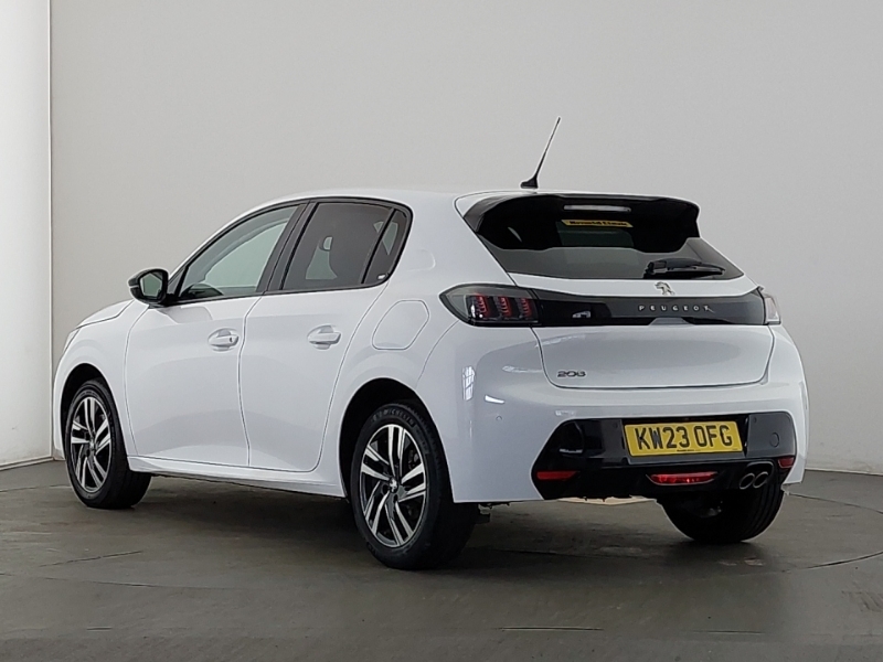Peugeot 208 1.2 Puretech 130 Allure Premium Eat8 White #2