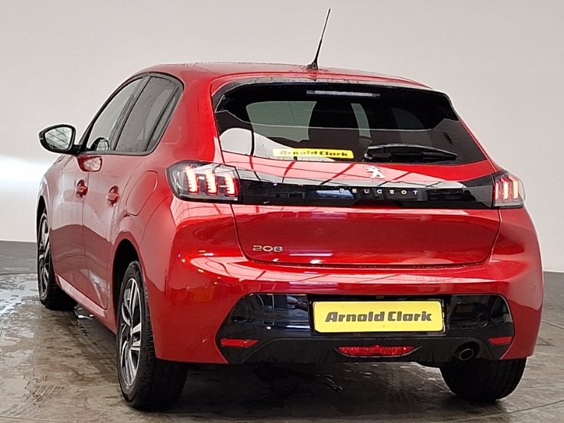 Peugeot 208 1.2 Puretech 100 Allure Premium Red #2