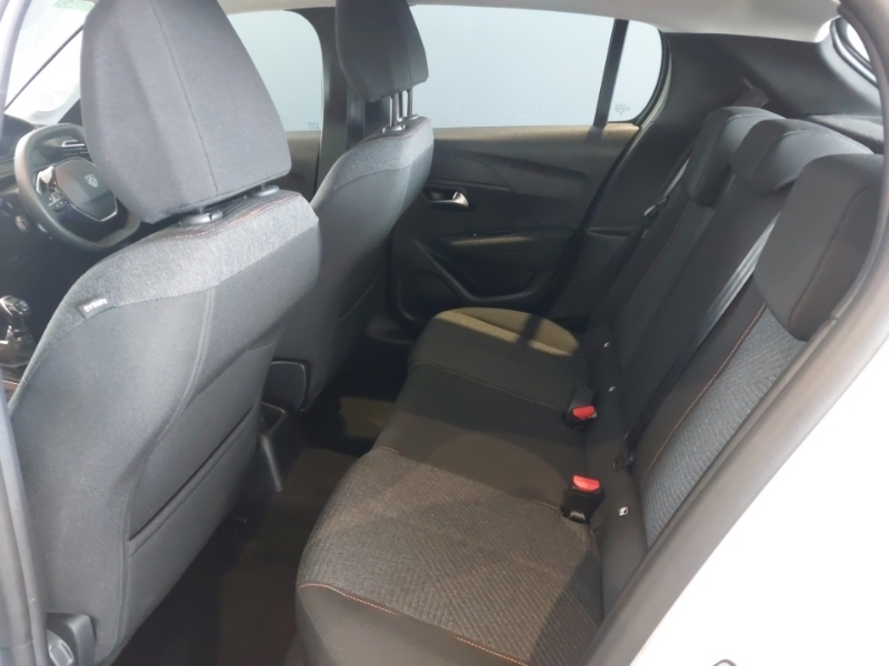 Peugeot 208 1.2 Puretech 100 Style White #6