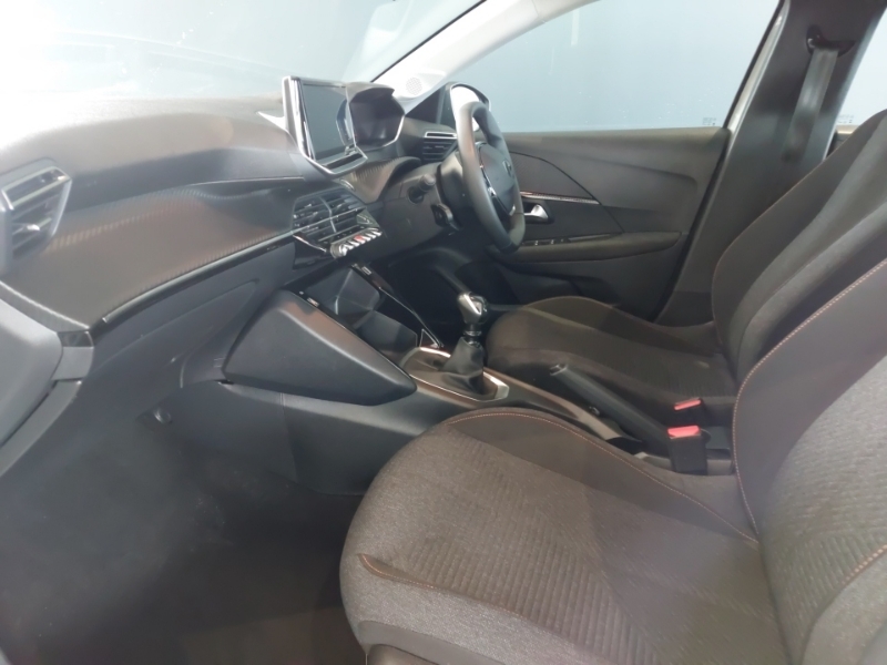 Peugeot 208 1.2 Puretech 100 Style White #5