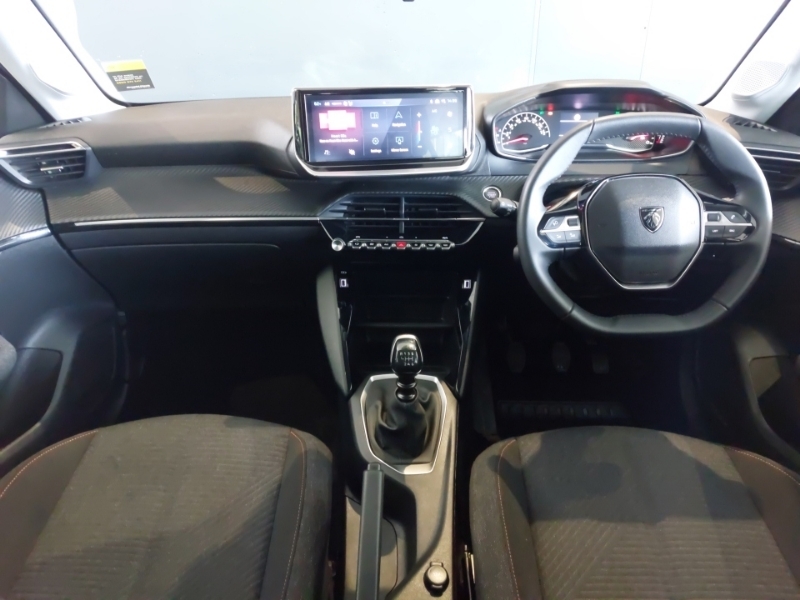 Peugeot 208 1.2 Puretech 100 Style White #3