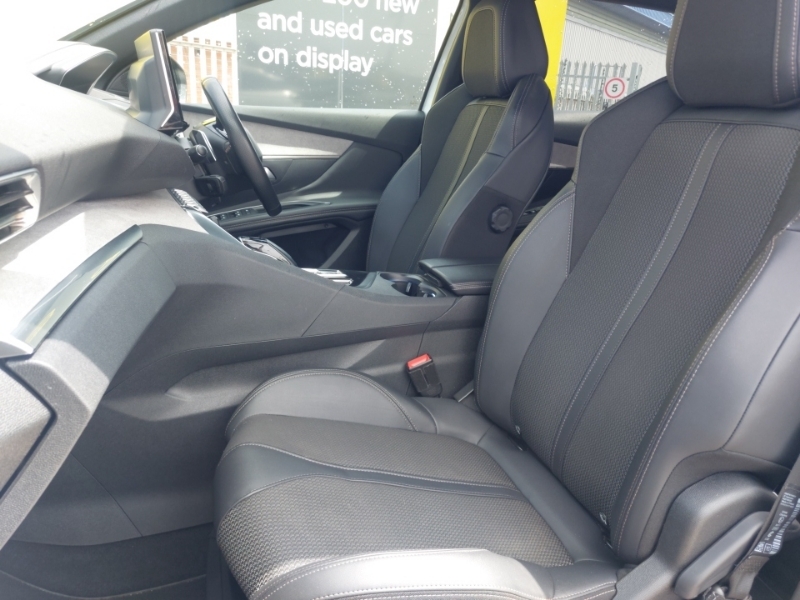 Peugeot 3008 1.5 Bluehdi Gt Eat8 White #5