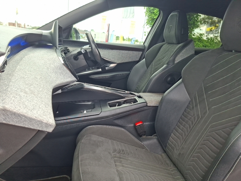 Peugeot 3008 157Kw Gt 73Kwh White #5