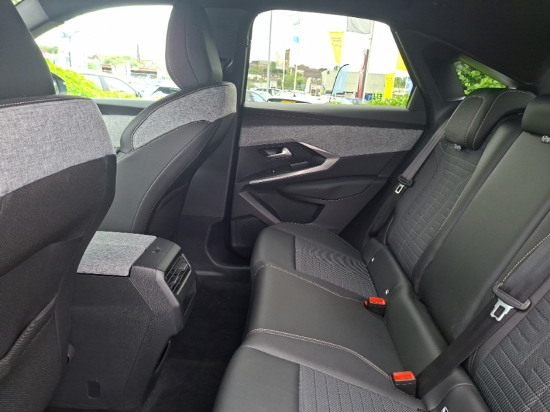 Peugeot 3008 157Kw Allure 73Kwh Blue #6