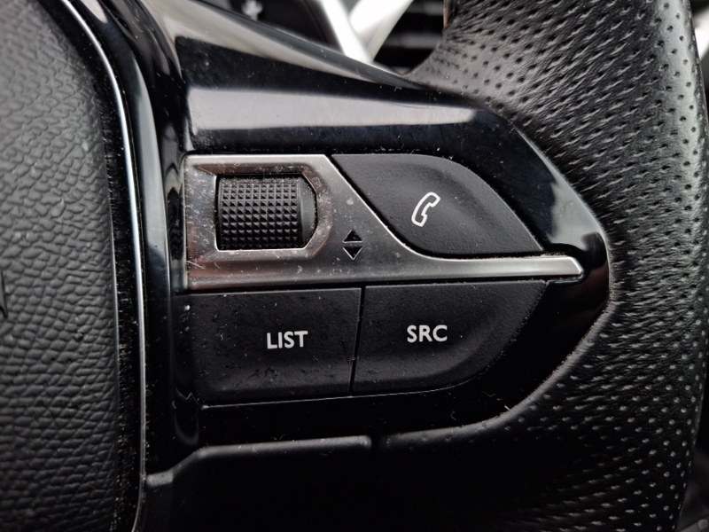 Peugeot 5008 Active Premium White #13