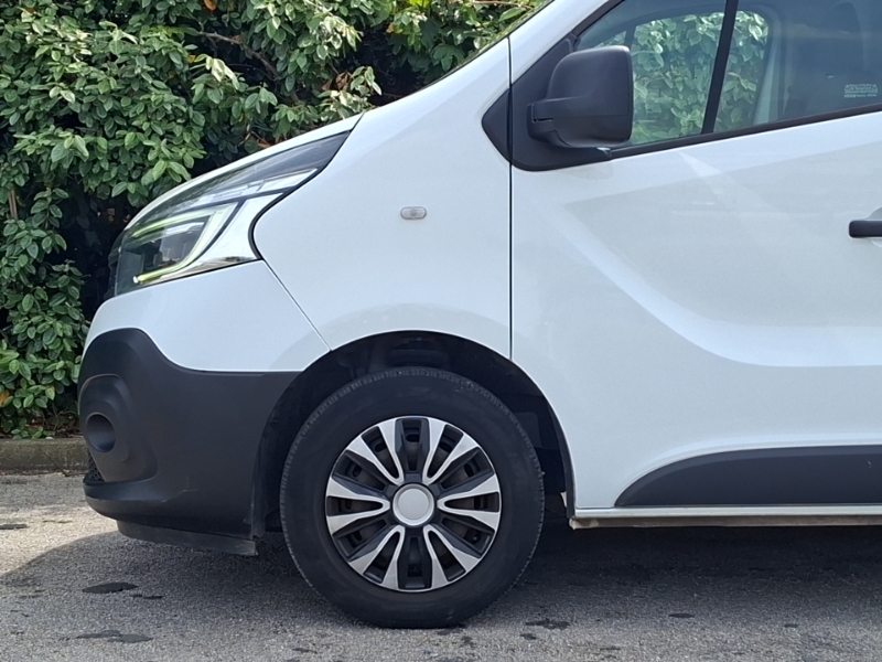 Renault Trafic 1.6 Wheelchair Accessible Brown #19