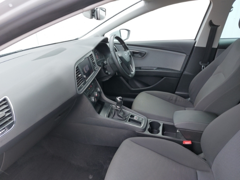 Seat Leon 1.6 Tdi Se Dynamic Ez White #5
