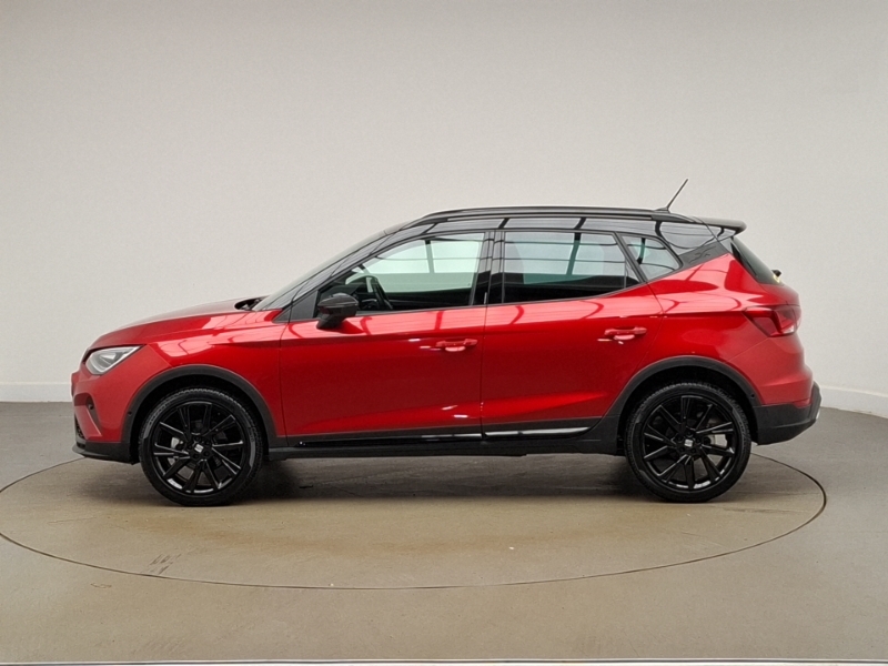 Seat Arona 1.0 Tsi 115 Fr Black Edition Dsg Red #4