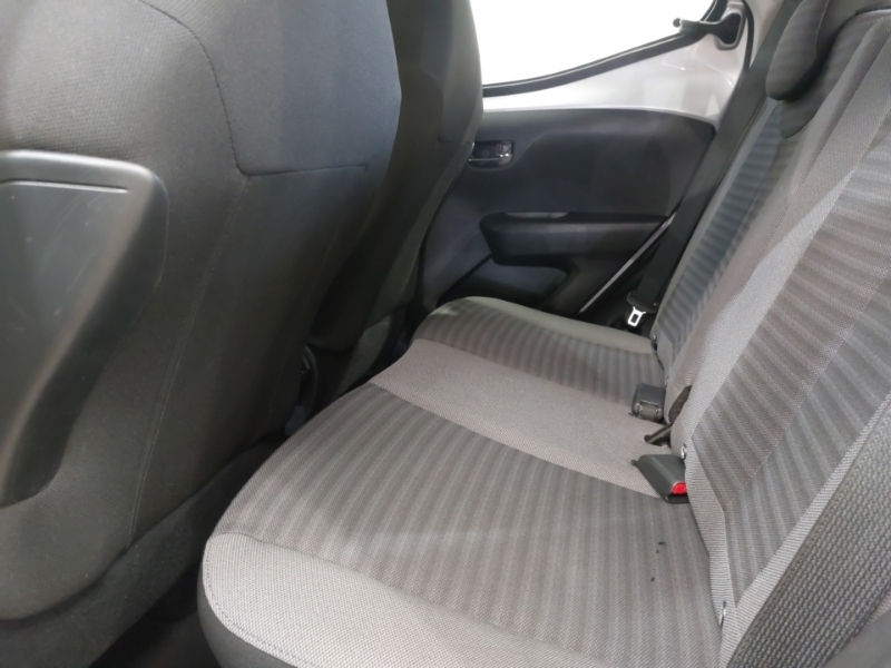 Toyota Aygo 1.0 Vvt-i X-play Silver #6