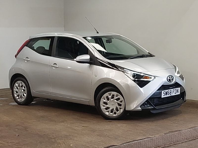 Toyota Aygo Red #7
