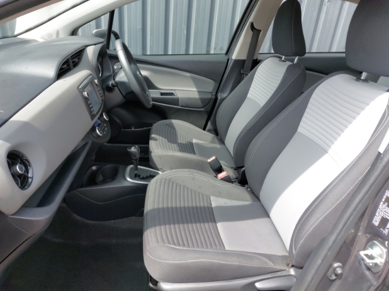 Toyota Yaris 1.5 Hybrid Icon Tech Cvt MA69BMU Grey #5