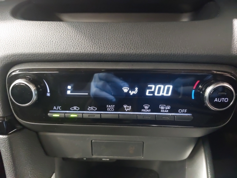 Toyota Yaris Excel #17