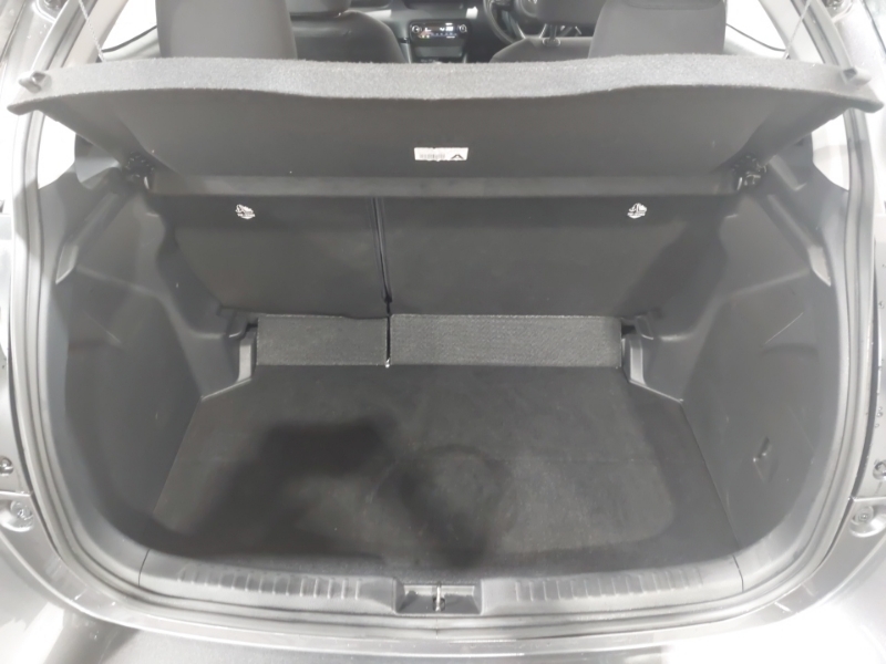 Toyota Yaris Excel #18