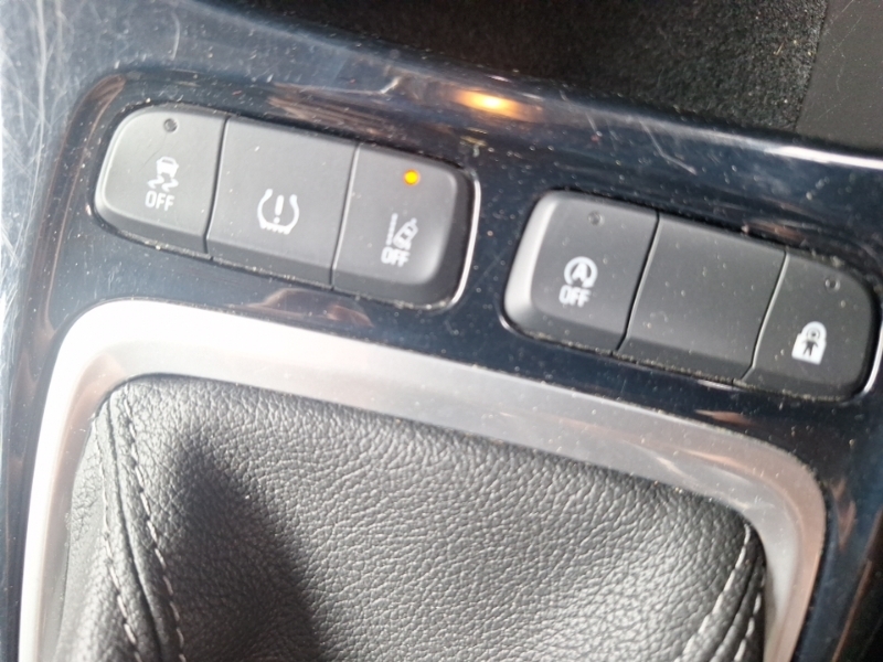 Vauxhall Crossland X Hatchback Grey #16