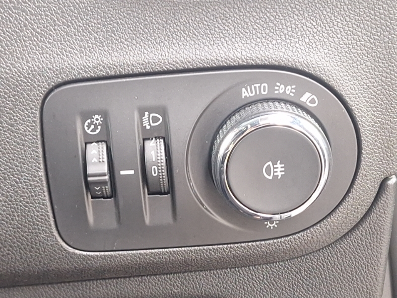 Vauxhall Crossland X Hatchback Grey #17